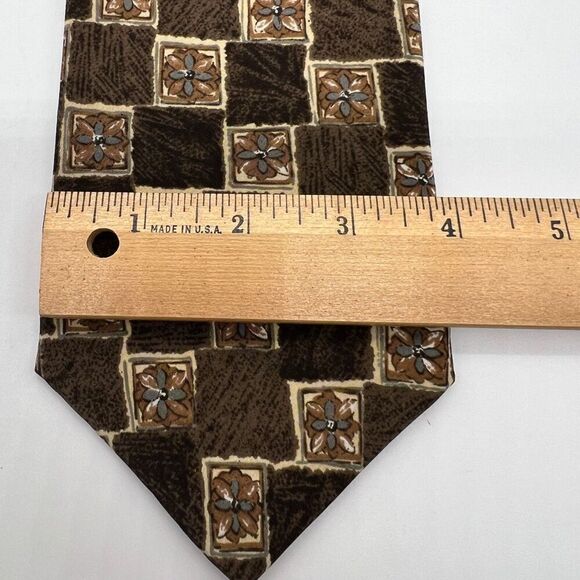 Pierre Cardin All Silk Tie Brown Blue Floral Check Pattern Made in USA - Picture 8 of 8